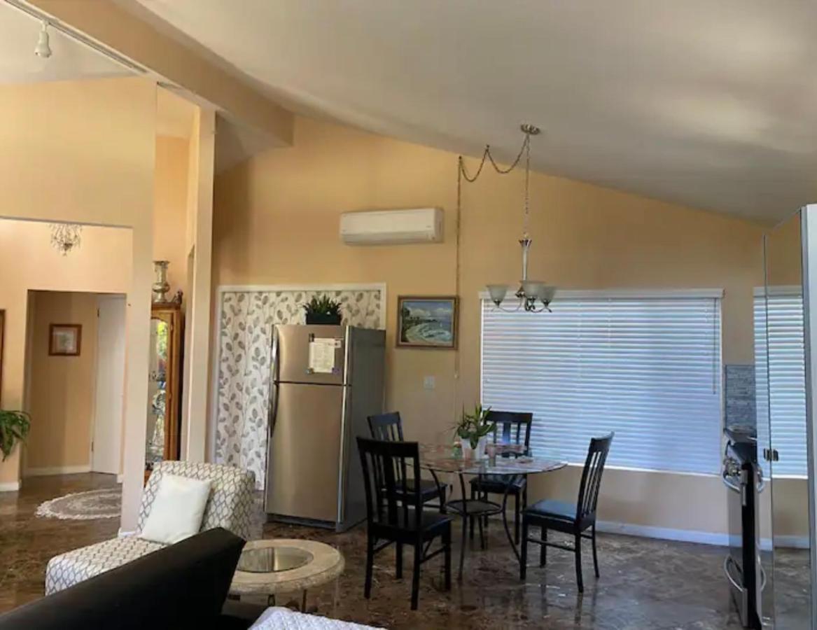 Large Luxury Studio With View In Santa Monica Buitenkant foto